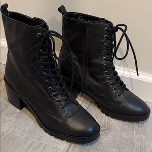Crown Vintage Black Lace-Up Boots